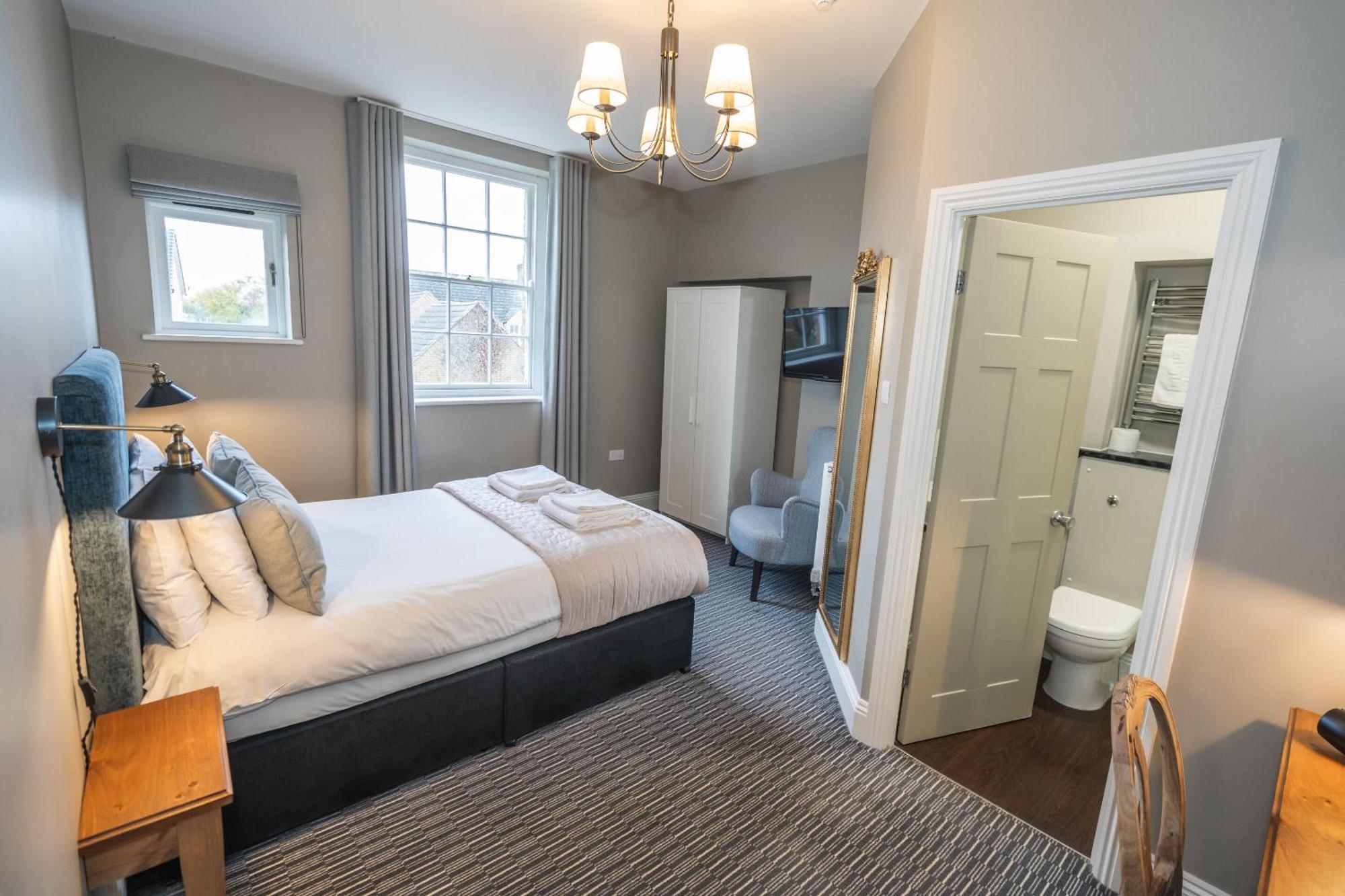 The Lazy Goose - Coffee House & Bedrooms Claypits Zimmer foto